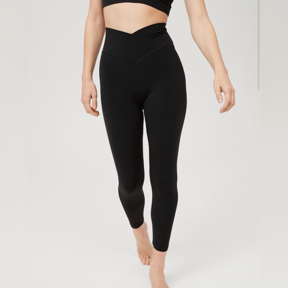 OFFLINE By Aerie Real Me High Waisted Crossover Legging